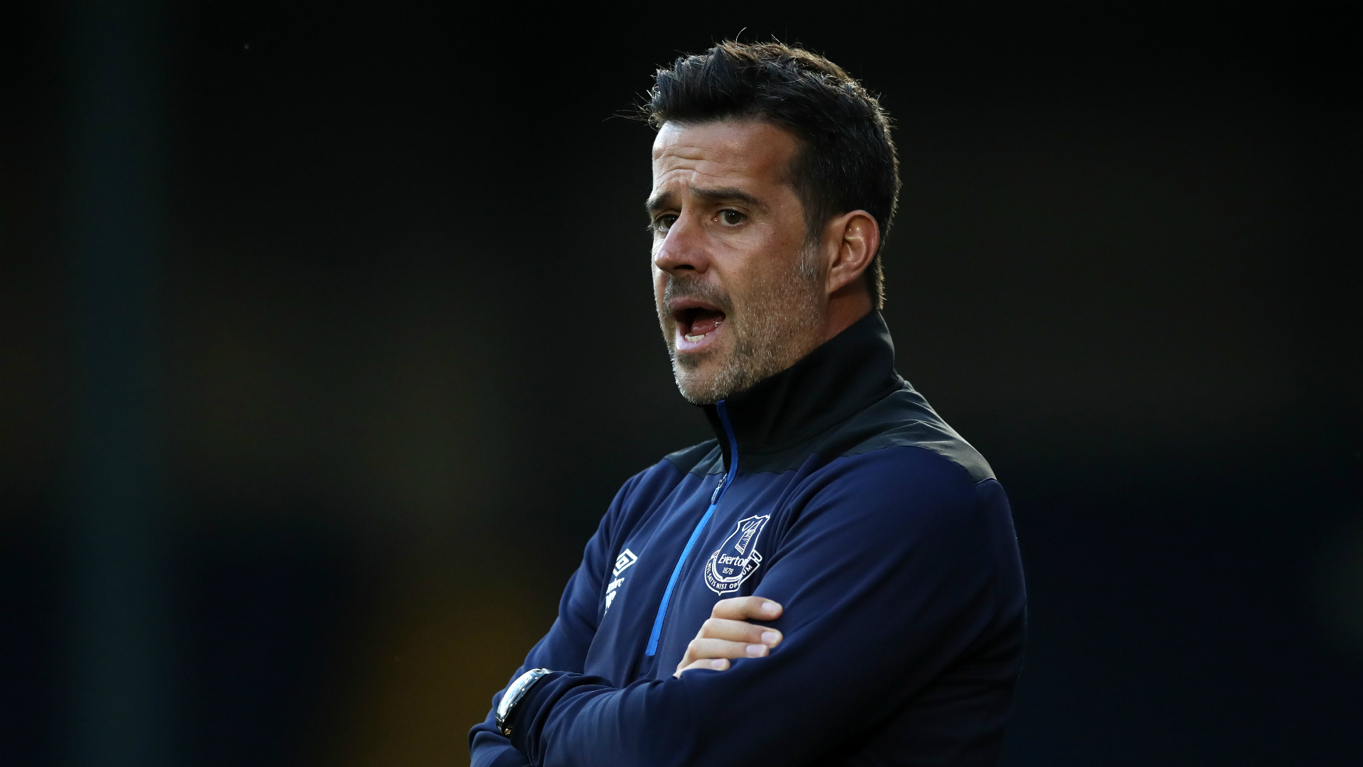 界中保持领 界中保持领